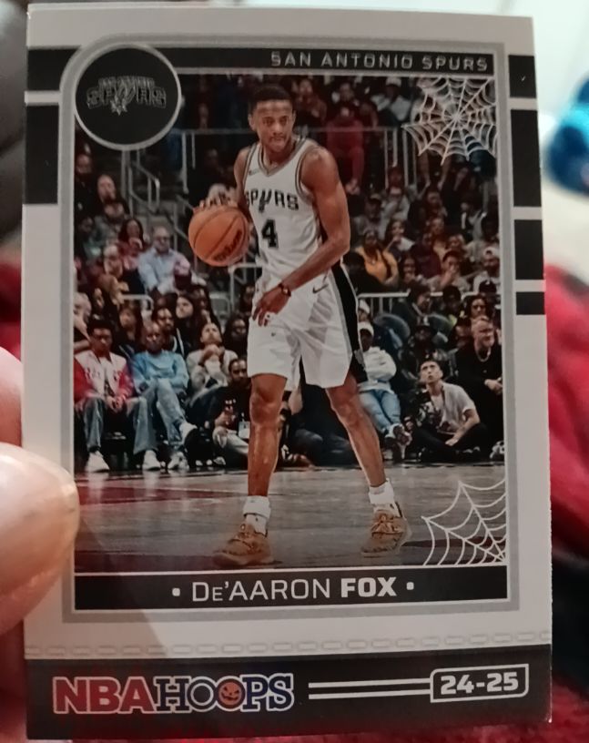 2024-25 Panini Haunted Hoops #147 De'Aaron Fox — front