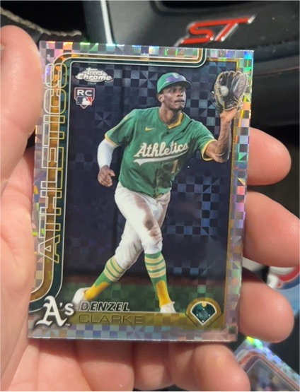 2025 Topps Chrome Update #USC15 Denzel Clarke — front