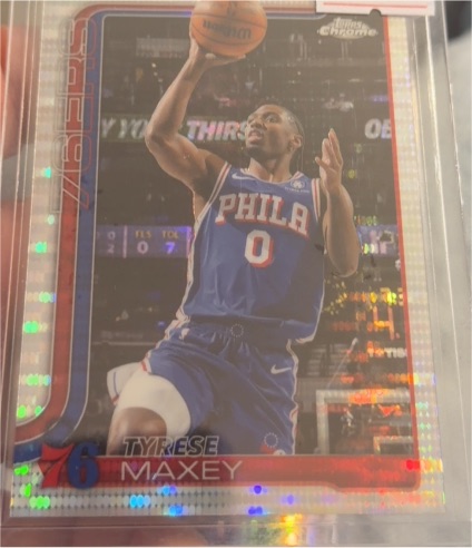 2025-26 Topps Chrome #185 Tyrese Maxey — front