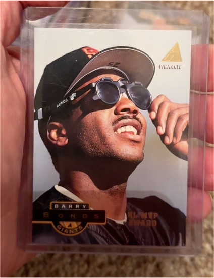 1994 Pinnacle #26 Barry Bonds — front
