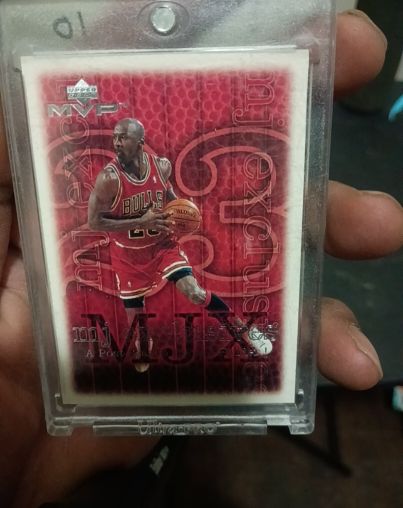 1999 Upper Deck MVP #196 Michael Jordan MJ Exclusives — front