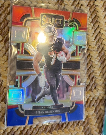 2023 Panini Select #4 Bijan Robinson — front