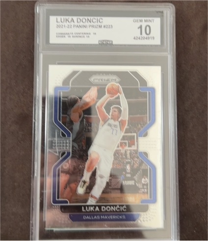 2021-22 Panini Prizm #223 Luka Doncic — front