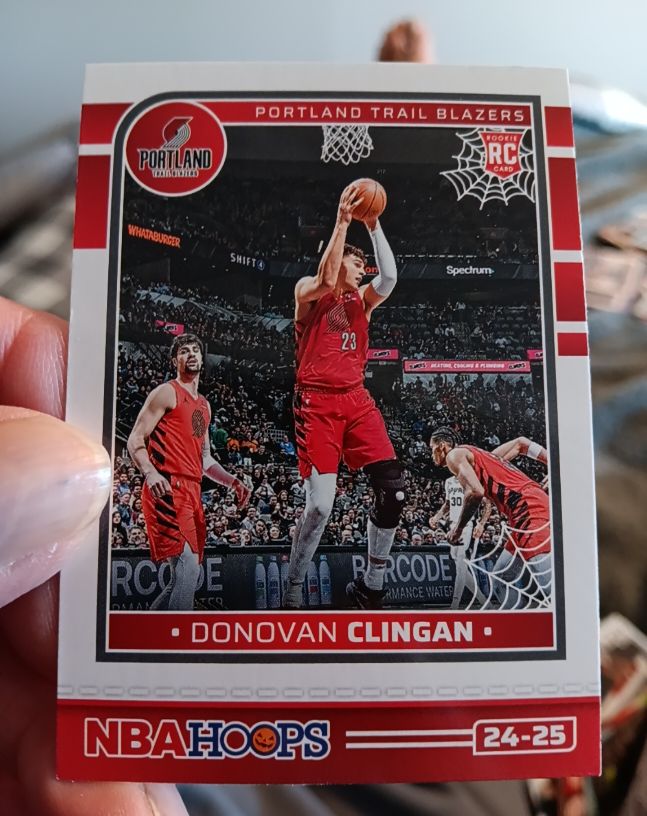 2024-25 Panini Haunted Hoops #261 Donovan Clingan — front