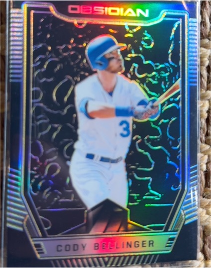 2019 Panini Chronicles Obsidian #10 Cody Bellinger — front