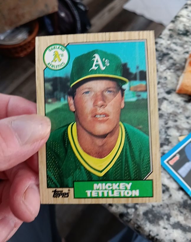 1987 Topps #649 Mickey Tettleton — front