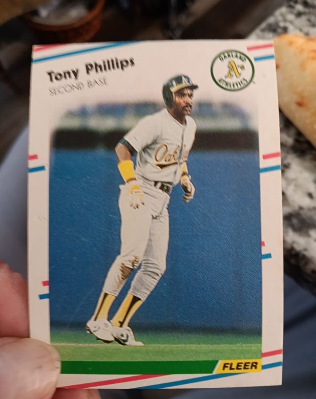 1988 Fleer #290 Tony Phillips — front
