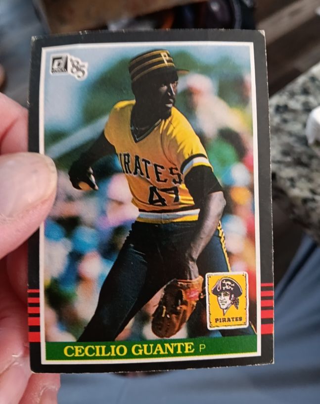 1985 Donruss #357 Cecilio Guante — front