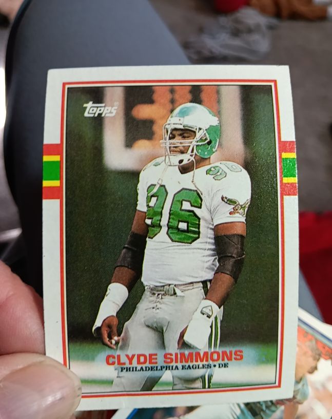 1989 Topps #109 Clyde Simmons — front