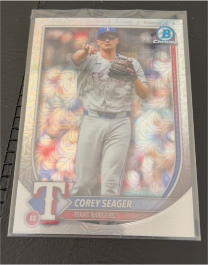 2025 Bowman Chrome #38 Corey Seager Mojo Refractor — front