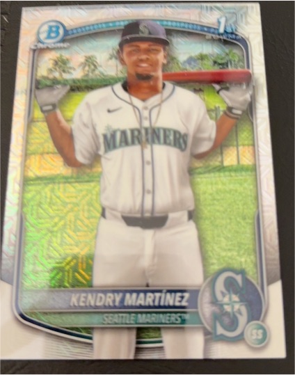 2025 Bowman Chrome #BCP-159 Kendry Martínez — front
