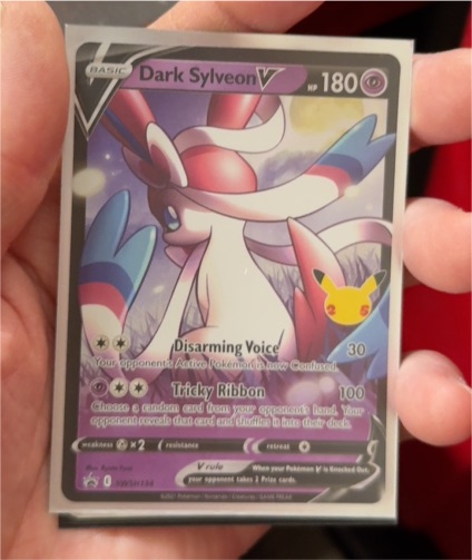 2021 Pokémon SWSH134 Dark Sylveon V — front