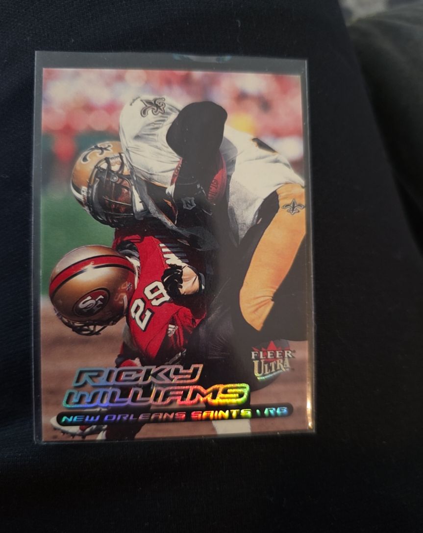 2000 Fleer Ultra #30 Ricky Williams — front