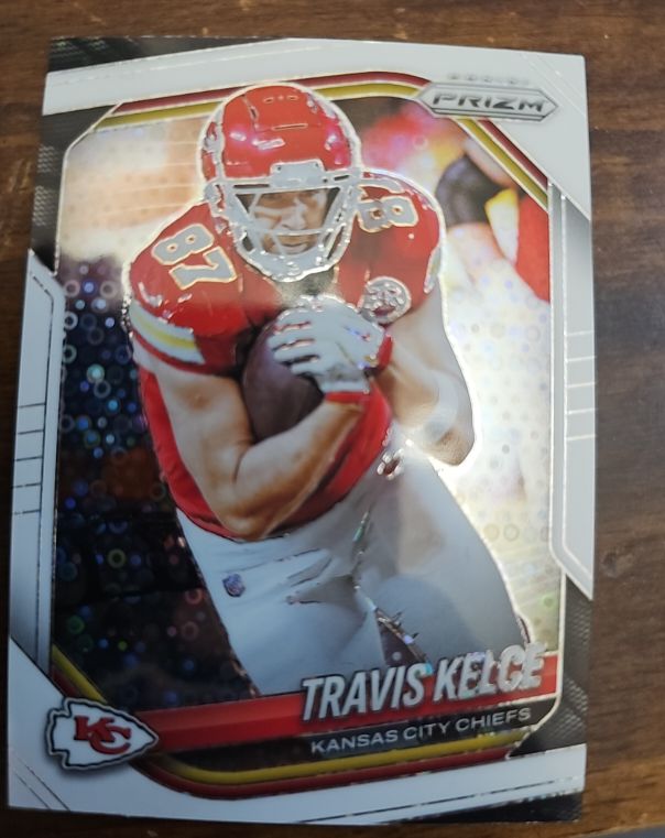 2025 Panini Prizm #67 Travis Kelce — front