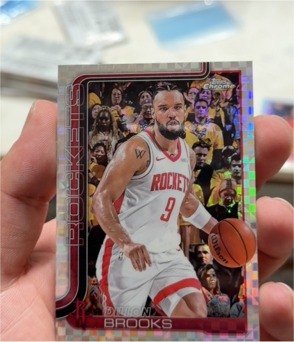 2025-26 Topps Chrome #70 Dillon Brooks — front