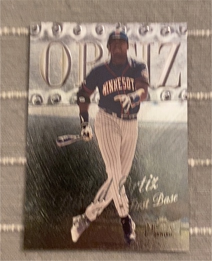 1999 Skybox Metal Universe #21 David Ortiz — front