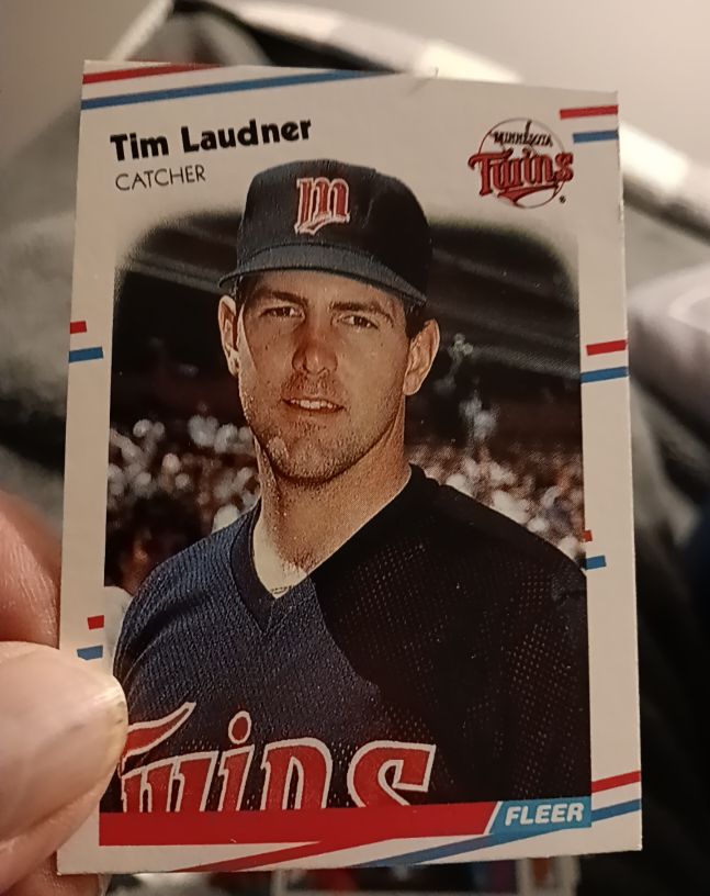 1988 Fleer #15 Tim Laudner — front