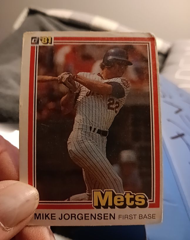 1981 Donruss #274 Mike Jorgensen — front
