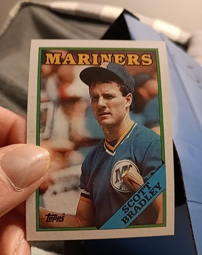 1988 Topps #485 Scott Bradley — front