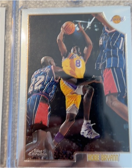 1998-99 Topps Chrome #68 Kobe Bryant — front