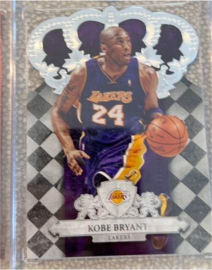 2009-10 Panini Crown Royale Kobe Bryant — front