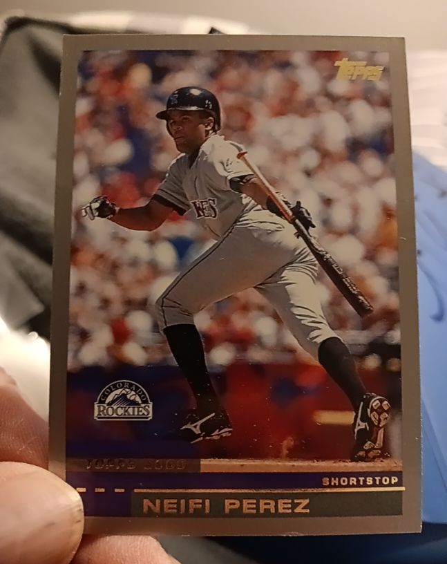 2000 Topps #114 Neifi Perez — front