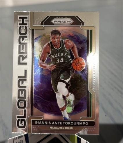 2021-22 Panini Prizm #1 Giannis Antetokounmpo Global Reach — front