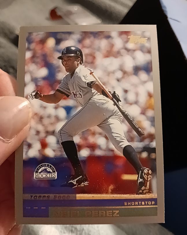 2000 Topps #114 Neifi Perez — front