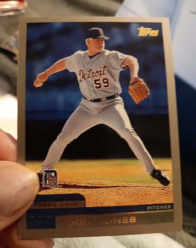 2000 Topps #117 Todd Jones — front