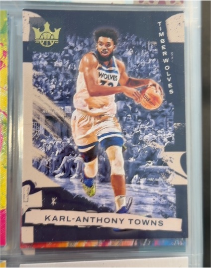 2021-22 Panini Court Kings #18 Karl-Anthony Towns — front