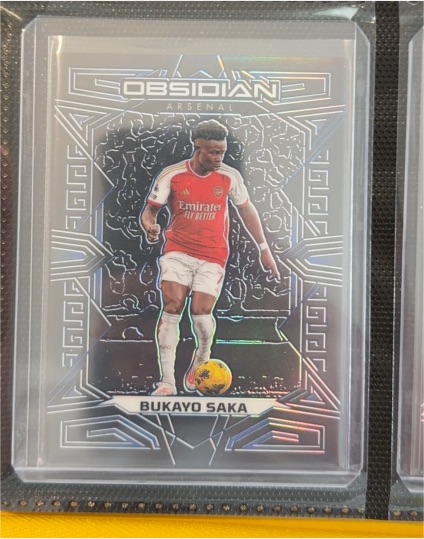 2023-24 Panini Obsidian Arsenal #unknown Bukayo Saka — front