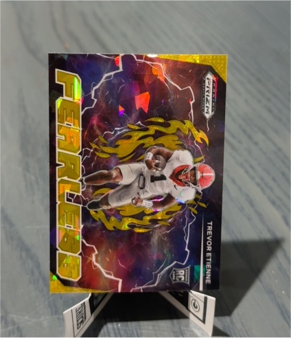 2025 Panini Prizm Draft Picks #F-TEE Trevor Etienne Fearless Gold Ice Prizm — front