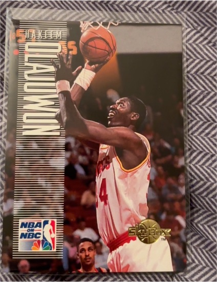 1994-95 SkyBox Premium #178 Hakeem Olajuwon — front