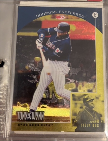1998 Donruss Preferred #8 Tony Gwynn Field Box — front