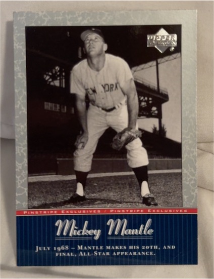 2001 Upper Deck Pinstripe Exclusives #MM44 Mickey Mantle — front