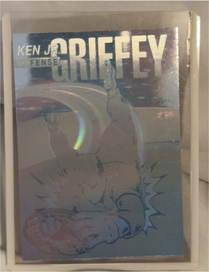 1992 Arena Holograms #4 Defense Ken Griffey Jr — front