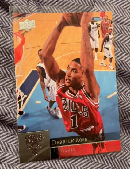 2009-10 Upper Deck #21 Derrick Rose — front