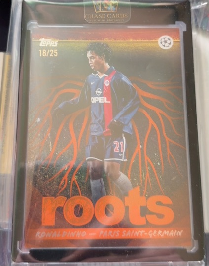 2025-26 Topps UEFA Club Competitions #RT-16 Ronaldinho Roots Gold Paris Saint-Germain — front