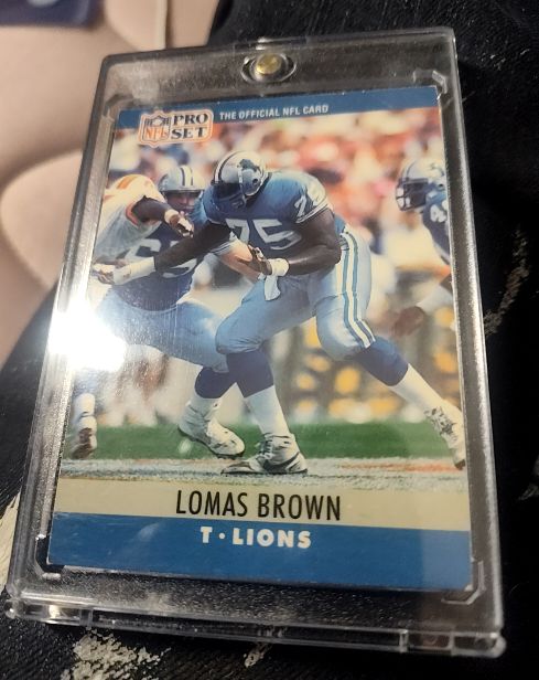1990 Pro Set #T Lomas Brown — front