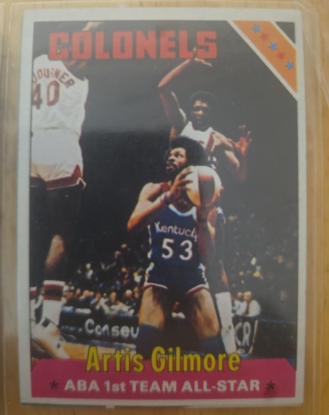 1975-76 Topps #250 Artis Gilmore — front