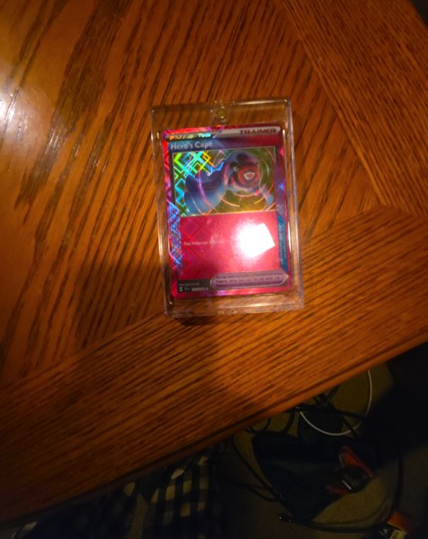 2023 Pokémon TCG Hero's Cape 064/071 — front