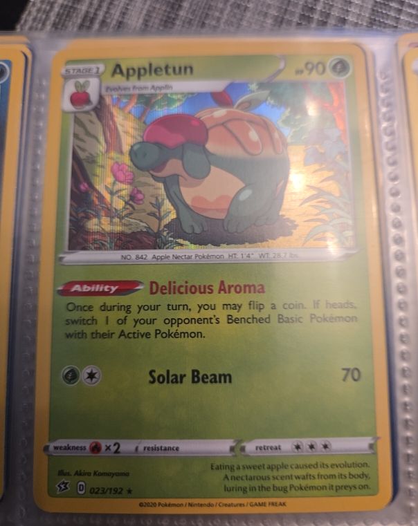 2020 Pokémon SWSH02: Rebel Clash #023 Appletun — front