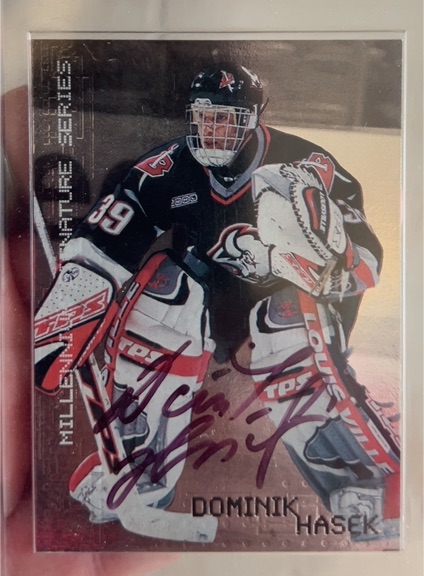 1999-00 Be a Player Millennium Signature Series #29 Dominik Hasek — front