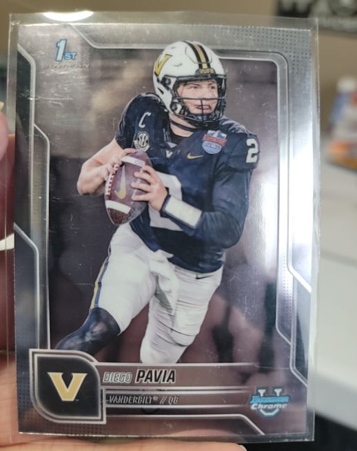 2025 Bowman University Chrome #190 Diego Pavia — front