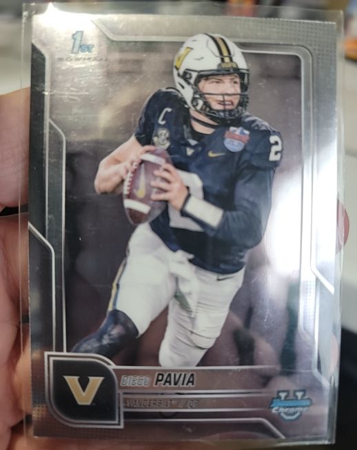 2025 Bowman University Chrome #190 Diego Pavia — front