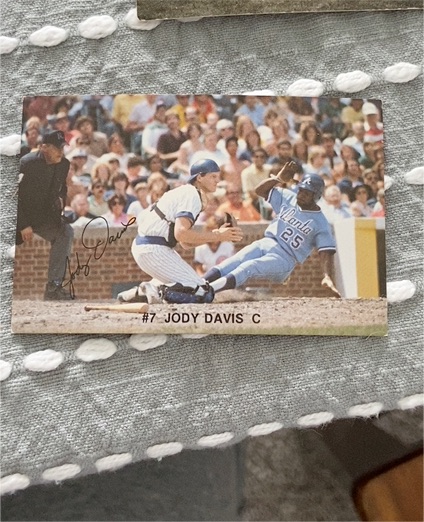 1982 Red Lobster #7 Jody Davis — front