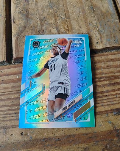 2021-22 Topps Chrome OTE #39 Tyler Smith — front