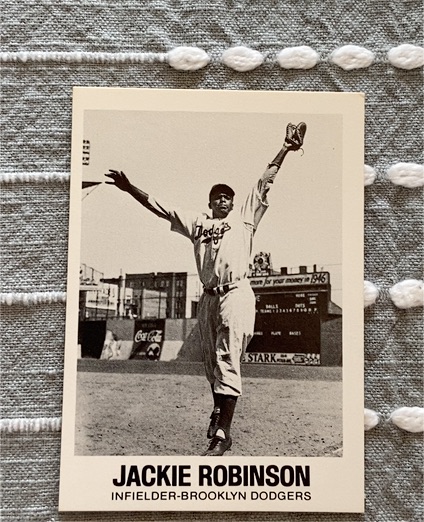 1977 TCMA Renata Galasso #20 Jackie Robinson — front