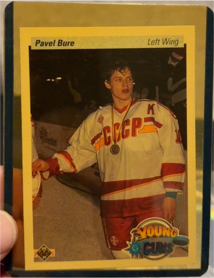 1990-91 Upper Deck #526 Pavel Bure Young Guns Rookie — front