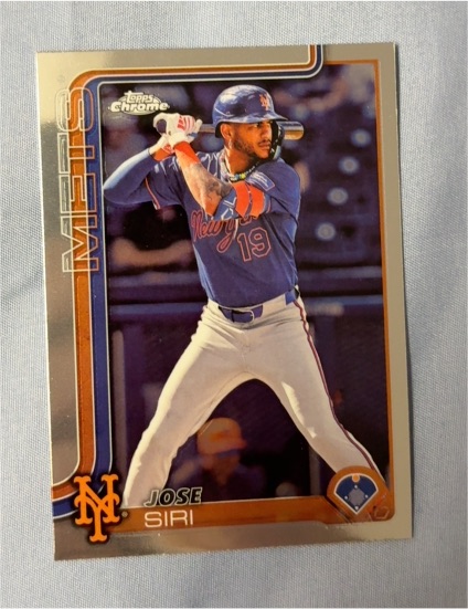 2025 Topps Chrome #195 Jose Siri — front
